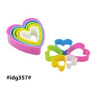 5 Pieces Plastic Cookie Cutter Mold Set, Multi-size Biscuit Cutters, Colors Shapes Sandwich Cutters Cake Cutter Fruit Cutter random shape